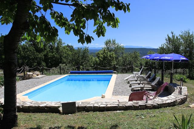 Provence Holiday rental property Exterior shot - Visit The Main House - La Colle - Luberon Forcalquier South of France